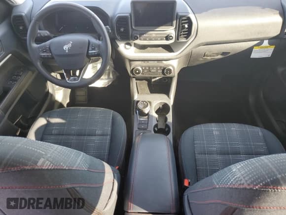 ✅ 2024 Ford Bronco Sport Heritage • VIN: 3FMCR9G64RRF59481 • Lot: 86858465. Wystawiony na Copart z przebiegiem 5 902 mil. Bezpłatny archiwum sprzedaży aukcyjnych z USA i szczegółowy raport historii pojazdu na DreamBid. Zdjęcie 8.