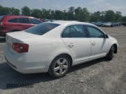 ✅ 2009 Volkswagen Jetta SE • VIN: 3VWRZ71K29M033787 • Lot: 61969945. Listed on Copart with 175,785 mi. Free auction sales archive from the USA and detailed vehicle history report at DreamBid. Image 3.