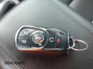 ✅ 2021 Buick Encore GX Essence • VIN: KL4MMGSL7MB038920 • Lot: 43193813. Wystawiony na IAAI z przebiegiem 64 593 mil. Bezpłatny archiwum sprzedaży aukcyjnych z USA i szczegółowy raport historii pojazdu na DreamBid. Zdjęcie 11.