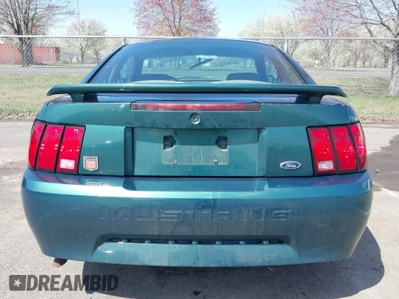✅ 2001 Ford Mustang Standard • VIN: 1FAFP40441F214400 • Lot: 41947416. Listed on IAAI with 103,170 mi. Free auction sales archive from the USA and detailed vehicle history report at DreamBid. Image 16.