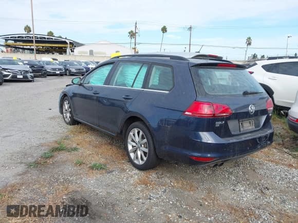 ✅ 2016 Volkswagen Golf TSI S • VIN: 3VWC17AUXGM514365 • Lot: 43017568. Listed on IAAI with 92,593 mi. Free auction sales archive from the USA and detailed vehicle history report at DreamBid. Image 3.