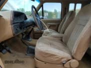 ✅ 1991 Ford F-250 • VIN: 1FTHX26H4MKA83210 • Lot: 67998035. Listed on Copart with 73,551 mi. Free auction sales archive from the USA and detailed vehicle history report at DreamBid. Image 7.