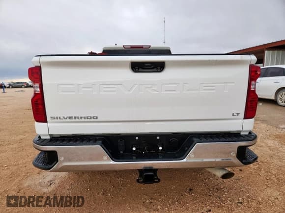 ✅ 2022 Chevrolet Silverado 2500HD LT • VIN: 1GC5YNE70NF210779 • Lot: 92247705. Listed on Copart with 41,581 mi. Free auction sales archive from the USA and detailed vehicle history report at DreamBid. Image 6.