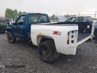 2000 Chevrolet Silverado 3500 z VIN 1GCHK34R4YR197737, wystawiony jako IAAI lot #42268299 z przebiegiem 165 485 mil mil oraz . Historia ofert i sprzedaży dostępna na DreamBid. Obrazek 3.