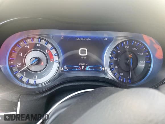 ✅ 2019 Chrysler 300 S • VIN: 2C3CCABT0KH560220 • Lot: 80798945. Wystawiony na Copart z przebiegiem 108 486 mil. Bezpłatny archiwum sprzedaży aukcyjnych z USA i szczegółowy raport historii pojazdu na DreamBid. Zdjęcie 9.