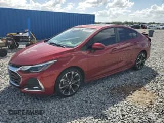 2019 Chevrolet Cruze Premier z VIN 1G1BF5SM4K7106054, wystawiony jako Copart lot #85106195 z przebiegiem 46 515 mil mil oraz Szkoda całkowita • Salvage title. Historia ofert i sprzedaży dostępna na DreamBid. Obrazek 1.