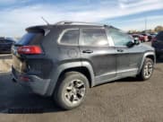 ✅ 2014 Jeep Cherokee Trailhawk • VIN: 1C4PJMBS1EW196729 • Lot: 92350185. Wystawiony na Copart z przebiegiem 135 413 mil. Bezpłatny archiwum sprzedaży aukcyjnych z USA i szczegółowy raport historii pojazdu na DreamBid. Zdjęcie 3.