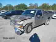 2002 Chevrolet Silverado 1500 с VIN 1GCEC14W32Z223181, выставлен на аукционе IAAI как лот 43468850 с пробегом Не указан миль и . История ставок и продаж доступна на DreamBid. Изображение 2.