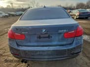 ✅ 2015 BMW 3 Series 328i xDrive • VIN: WBA3B5G55FNS15727 • Lot: 95393305. Wystawiony na Copart z przebiegiem 181 224 mil. Bezpłatny archiwum sprzedaży aukcyjnych z USA i szczegółowy raport historii pojazdu na DreamBid. Zdjęcie 6.