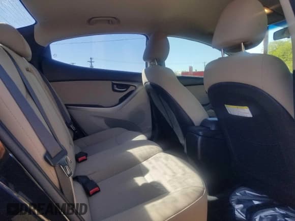 ✅ 2014 Hyundai Elantra SE • VIN: 5NPDH4AE2EH506225 • Лот: 91732945. Опубликован ранее на Copart с пробегом 107 848 миль. Бесплатный доступ к архиву аукционных продаж из США и подробный отчёт об истории автомобиля на DreamBid. Изображение 6.