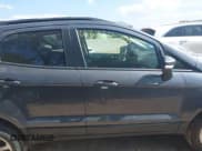 ✅ 2019 Ford EcoSport SE • VIN: MAJ6S3GL8KC277556 • Lot: 43334583. Wystawiony na IAAI z przebiegiem 93 881 mil. Bezpłatny archiwum sprzedaży aukcyjnych z USA i szczegółowy raport historii pojazdu na DreamBid. Zdjęcie 13.