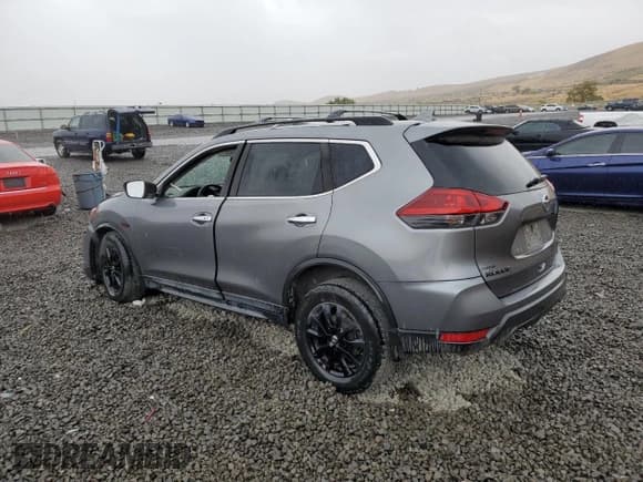 ✅ 2018 Nissan Rogue SL • VIN: 5N1AT2MV9JC775664 • Лот: 84068175. Опубликован ранее на Copart с пробегом 120 199 миль. Бесплатный доступ к архиву аукционных продаж из США и подробный отчёт об истории автомобиля на DreamBid. Изображение 2.