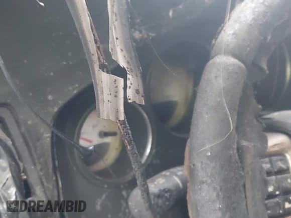 ✅ 2012 Dodge Challenger R/T Classic • VIN: 2C3CDYBT9CH226016 • Lot: 41561914. Wystawiony na IAAI z przebiegiem Nie podano. Bezpłatny archiwum sprzedaży aukcyjnych z USA i szczegółowy raport historii pojazdu na DreamBid. Zdjęcie 7.