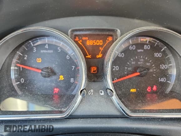 ✅ 2014 Nissan Versa SV • VIN: 3N1CN7AP3EL814935 • Лот: 90858335. Опубликован ранее на Copart с пробегом 88 500 миль. Бесплатный доступ к архиву аукционных продаж из США и подробный отчёт об истории автомобиля на DreamBid. Изображение 9.