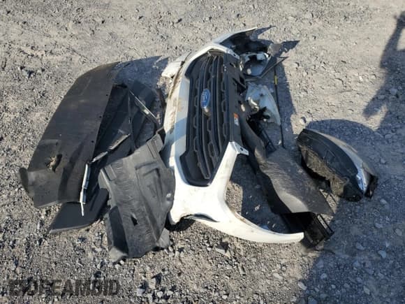 ✅ 2019 Ford EcoSport S • VIN: MAJ6S3FL3KC262111 • Lot: 65929505. Wystawiony na Copart z przebiegiem 73 987 mil. Bezpłatny archiwum sprzedaży aukcyjnych z USA i szczegółowy raport historii pojazdu na DreamBid. Zdjęcie 13.