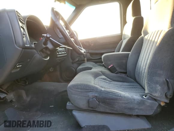 ✅ 2002 Chevrolet S-10 Fleet • VIN: 1GCCS195828162152 • Лот: 83417924. Опубликован ранее на Copart с пробегом 135 440 миль. Бесплатный доступ к архиву аукционных продаж из США и подробный отчёт об истории автомобиля на DreamBid. Изображение 7.