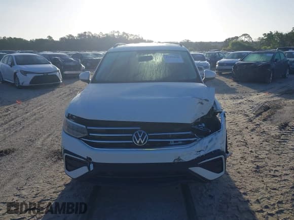 ✅ 2022 Volkswagen Tiguan S • VIN: 3VV1B7AX0NM126321 • Лот: 41939646. Опубликован ранее на IAAI с пробегом 62 309 миль. Бесплатный доступ к архиву аукционных продаж из США и подробный отчёт об истории автомобиля на DreamBid. Изображение 12.