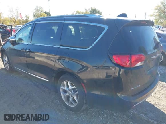 ✅ 2020 Chrysler Pacifica Limited • VIN: 2C4RC1GG1LR246489 • Lot: 43496729. Listed on IAAI with 125,056 mi. Free auction sales archive from the USA and detailed vehicle history report at DreamBid. Image 3.