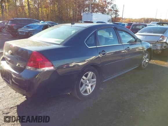 2013 Chevrolet Impala LT z VIN 2G1WG5E39D1253651, wystawiony jako IAAI lot #43423478 z przebiegiem Nie podano mil oraz . Historia ofert i sprzedaży dostępna na DreamBid. Obrazek 4.