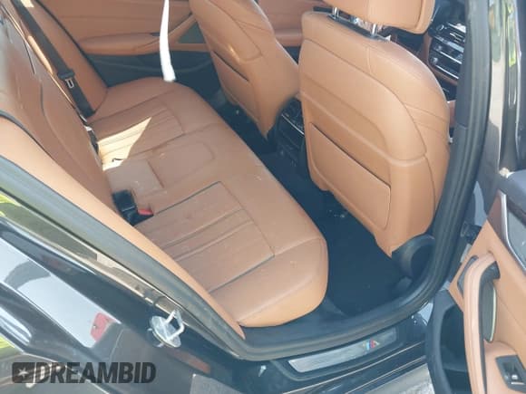 ✅ 2020 BMW 5 Series 540i xDrive • VIN: WBAJS3C04LCD69099 • Lot: 42572196. Wystawiony na IAAI z przebiegiem 43 347 mil. Bezpłatny archiwum sprzedaży aukcyjnych z USA i szczegółowy raport historii pojazdu na DreamBid. Zdjęcie 8.