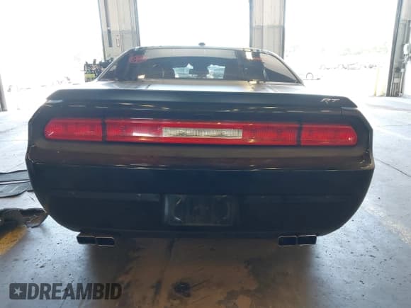 ✅ 2014 Dodge Challenger R/T 100th Anniversary Appearance • VIN: 2C3CDYBT4EH281993 • Lot: 42687365. Listed on IAAI with 86,928 mi. Free auction sales archive from the USA and detailed vehicle history report at DreamBid. Image 17.
