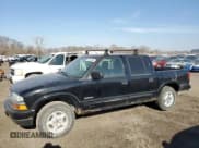 ✅ 2003 Chevrolet S-10 LS • VIN: 1GCDT13X43K185296 • Лот: 47947455. Опубликован ранее на Copart с пробегом 174 264 миль. Бесплатный доступ к архиву аукционных продаж из США и подробный отчёт об истории автомобиля на DreamBid. Изображение 1.