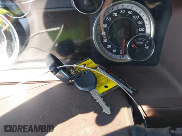 ✅ 2013 Ram 2500 Laramie • VIN: 3C6UR5FL7DG529590 • Lot: 40608177. Wystawiony na IAAI z przebiegiem 141 594 mil. Bezpłatny archiwum sprzedaży aukcyjnych z USA i szczegółowy raport historii pojazdu na DreamBid. Zdjęcie 11.