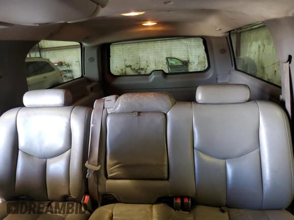 ✅ 2005 Chevrolet Suburban Z71 • VIN: 3GNFK16Z95G230940 • Лот: 61540725. Опубликован ранее на Copart с пробегом 201 743 миль. Бесплатный доступ к архиву аукционных продаж из США и подробный отчёт об истории автомобиля на DreamBid. Изображение 10.