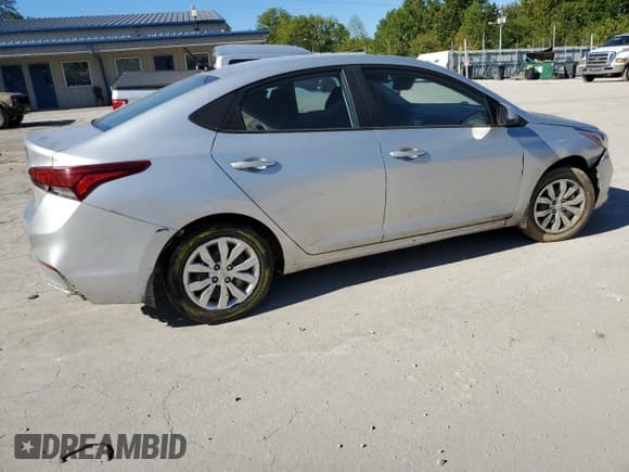 ✅ 2018 Hyundai Accent SE • VIN: 3KPC24A30JE034102 • Лот: 73985234. Опубликован ранее на Copart с пробегом 133 074 миль. Бесплатный доступ к архиву аукционных продаж из США и подробный отчёт об истории автомобиля на DreamBid. Изображение 3.
