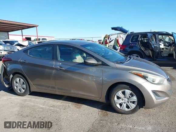 2016 Hyundai Elantra SE с VIN 5NPDH4AE5GH698338, выставлен на аукционе IAAI как лот 43269288 с пробегом 143 861 миль миль и . История ставок и продаж доступна на DreamBid. Изображение 13.