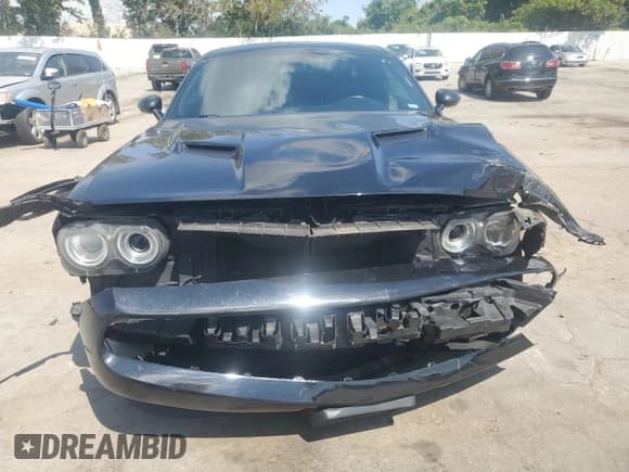 ✅ 2015 Dodge Challenger R/T Plus • VIN: 2C3CDZBT1FH757673 • Lot: 71425035. Wystawiony na Copart z przebiegiem 100 544 mil. Bezpłatny archiwum sprzedaży aukcyjnych z USA i szczegółowy raport historii pojazdu na DreamBid. Zdjęcie 5.