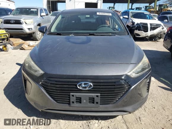 ✅ 2017 Hyundai Ioniq Blue • VIN: KMHC65LC9HU024537 • Lot: 81699194. Wystawiony na Copart z przebiegiem 91 562 mil. Bezpłatny archiwum sprzedaży aukcyjnych z USA i szczegółowy raport historii pojazdu na DreamBid. Zdjęcie 5.