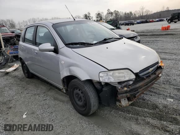 ✅ 2008 Chevrolet Aveo LS • VIN: KL1TD66678B096121 • Lot: 49073375. Wystawiony na Copart z przebiegiem 117 113 mil. Bezpłatny archiwum sprzedaży aukcyjnych z USA i szczegółowy raport historii pojazdu na DreamBid. Zdjęcie 4.