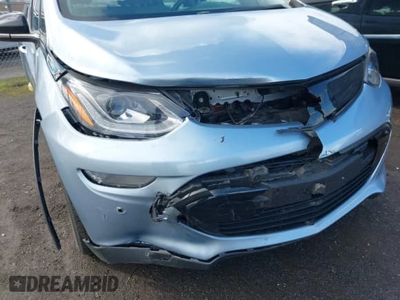 ✅ 2018 Chevrolet Bolt EV LT • VIN: 1G1FW6S05J4115530 • Lot: 41815292. Wystawiony na IAAI z przebiegiem 42 067 mil. Bezpłatny archiwum sprzedaży aukcyjnych z USA i szczegółowy raport historii pojazdu na DreamBid. Zdjęcie 6.