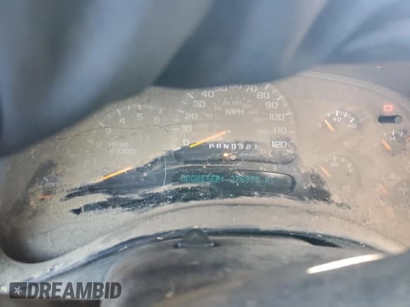 ✅ 2006 GMC Sierra 1500 • VIN: 1GTJC33U46F127819 • Lot: 88531945. Wystawiony na Copart z przebiegiem 276 975 mil. Bezpłatny archiwum sprzedaży aukcyjnych z USA i szczegółowy raport historii pojazdu na DreamBid. Zdjęcie 9.