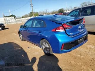 ✅ 2017 Hyundai Ioniq Blue • VIN: KMHC65LC7HU035570 • Lot: 46593515. Wystawiony na Copart z przebiegiem 53 449 mil. Bezpłatny archiwum sprzedaży aukcyjnych z USA i szczegółowy raport historii pojazdu na DreamBid. Zdjęcie 2.