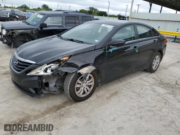 ✅ 2011 Hyundai Sonata GLS • VIN: 5NPEB4AC6BH037432 • Lot: 70902914. Listed on Copart with 109,079 mi. Free auction sales archive from the USA and detailed vehicle history report at DreamBid. Image 1.