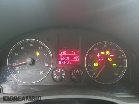 ✅ 2009 Volkswagen Jetta S • VIN: 3VWJM71K49M136205 • Lot: 91372795. Wystawiony na Copart z przebiegiem 152 409 mil. Bezpłatny archiwum sprzedaży aukcyjnych z USA i szczegółowy raport historii pojazdu na DreamBid. Zdjęcie 9.