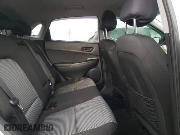 2019 Hyundai Kona SEL z VIN KM8K2CAA7KU378559, wystawiony jako Copart lot #72145842 z przebiegiem Nie podano mil oraz . Historia ofert i sprzedaży dostępna na DreamBid. Obrazek 10.