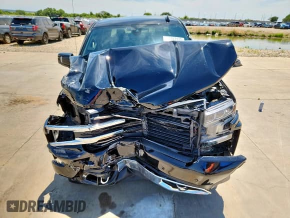 ✅ 2020 Chevrolet Silverado 1500 High Country • VIN: 3GCPWFED2LG234944 • Lot: 67297175. Wystawiony na Copart z przebiegiem 60 514 mil. Bezpłatny archiwum sprzedaży aukcyjnych z USA i szczegółowy raport historii pojazdu na DreamBid. Zdjęcie 5.