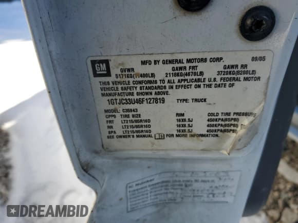 ✅ 2006 GMC Sierra 1500 • VIN: 1GTJC33U46F127819 • Lot: 88531945. Wystawiony na Copart z przebiegiem 276 975 mil. Bezpłatny archiwum sprzedaży aukcyjnych z USA i szczegółowy raport historii pojazdu na DreamBid. Zdjęcie 12.