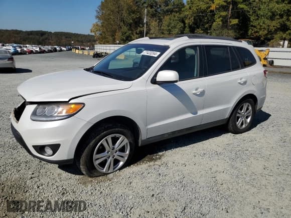 ✅ 2012 Hyundai Santa Fe SE • VIN: 5XYZH4AG4CG110518 • Lot: 77423244. Listed on Copart with 170,903 mi. Free auction sales archive from the USA and detailed vehicle history report at DreamBid. Image 1.