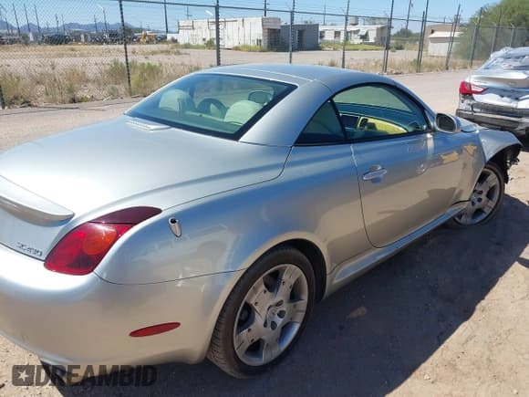 ✅ 2002 Lexus SC 430 • VIN: JTHFN48Y520012854 • Lot: 40255538. Listed on IAAI with 109,360 mi. Free auction sales archive from the USA and detailed vehicle history report at DreamBid. Image 4.