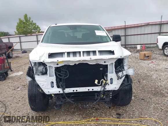 ✅ 2018 Toyota Tundra SR5 • VIN: 5TFDW5F12JX735228 • Лот: 43255268. Опубликован ранее на IAAI с пробегом 47 638 миль. Бесплатный доступ к архиву аукционных продаж из США и подробный отчёт об истории автомобиля на DreamBid. Изображение 13.