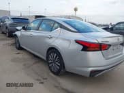 ✅ 2024 Nissan Altima SV • VIN: 1N4BL4DV1RN325646 • Lot: 43740877. Listed on IAAI with 47,338 mi. Free auction sales archive from the USA and detailed vehicle history report at DreamBid. Image 3.