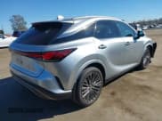 ✅ 2024 Lexus RX 350 Premium Plus • VIN: 2T2BAMCA3RC056921 • Lot: 43530590. Wystawiony na IAAI z przebiegiem 21 887 mil. Bezpłatny archiwum sprzedaży aukcyjnych z USA i szczegółowy raport historii pojazdu na DreamBid. Zdjęcie 4.