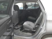 ✅ 2021 Chevrolet Traverse LT Cloth • VIN: 1GNEVGKW7MJ139681 • Lot: 43409810. Wystawiony na IAAI z przebiegiem 82 155 mil. Bezpłatny archiwum sprzedaży aukcyjnych z USA i szczegółowy raport historii pojazdu na DreamBid. Zdjęcie 8.