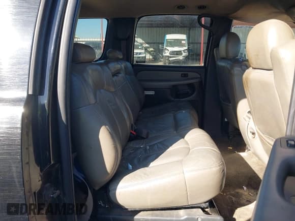 ✅ 2002 Chevrolet Suburban LS • VIN: 3GNEC16Z02G285958 • Лот: 41956322. Опубликован ранее на IAAI с пробегом Не указан. Бесплатный доступ к архиву аукционных продаж из США и подробный отчёт об истории автомобиля на DreamBid. Изображение 8.