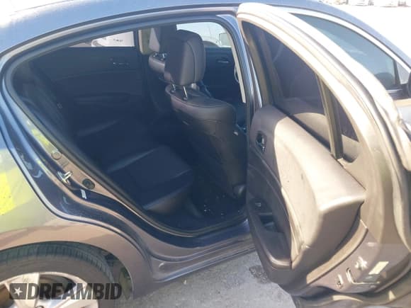 ✅ 2015 Acura ILX • VIN: 19VDE1F35FE000482 • Lot: 43682804. Listed on IAAI with 92,047 mi. Free auction sales archive from the USA and detailed vehicle history report at DreamBid. Image 8.