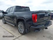 ✅ 2023 GMC Sierra 1500 Denali Ultimate • VIN: 1GTUUHEL6PZ295182 • Лот: 42497298. Опубликован ранее на IAAI с пробегом 18 401 миль. Бесплатный доступ к архиву аукционных продаж из США и подробный отчёт об истории автомобиля на DreamBid. Изображение 3.